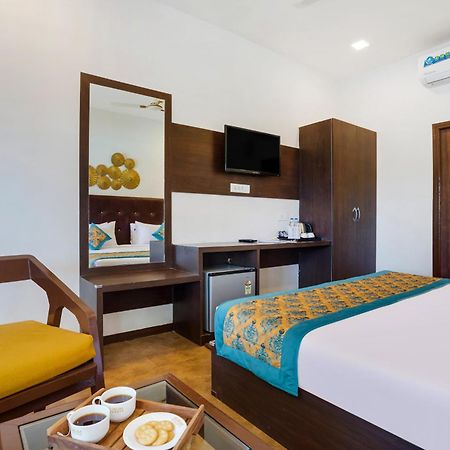 Aurum Resorts Morjim Ashvem Beach ภายนอก รูปภาพ