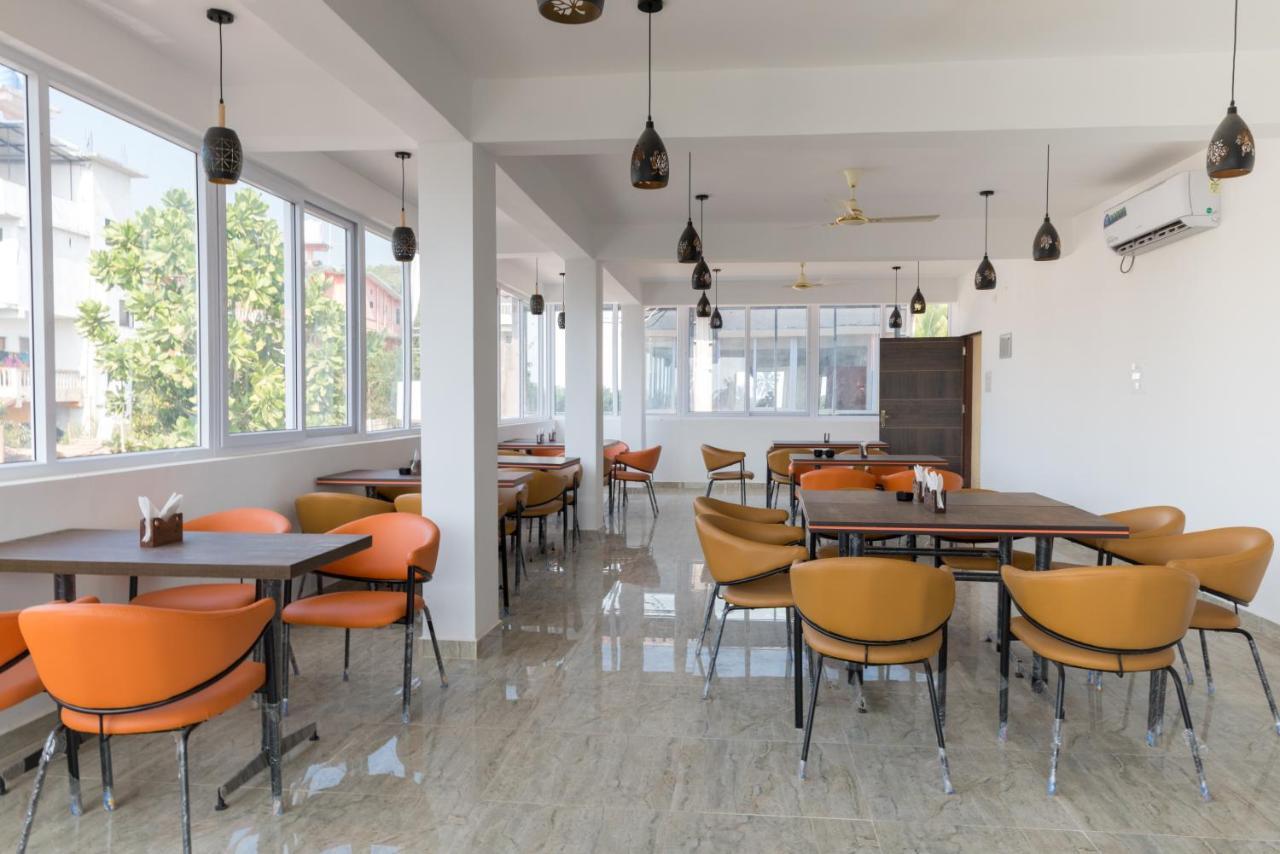 Aurum Resorts Morjim Ashvem Beach ภายนอก รูปภาพ